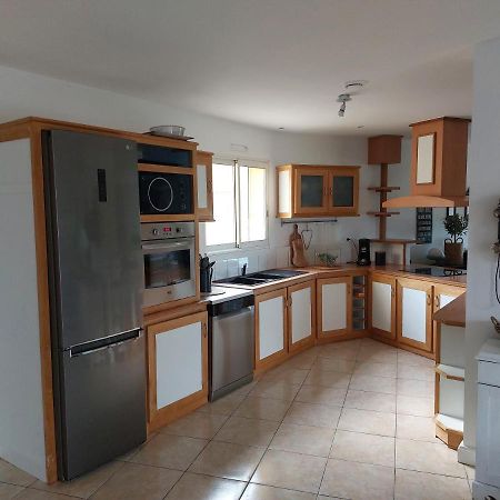 Beautiful Villa With A Stunning View Roujan Экстерьер фото
